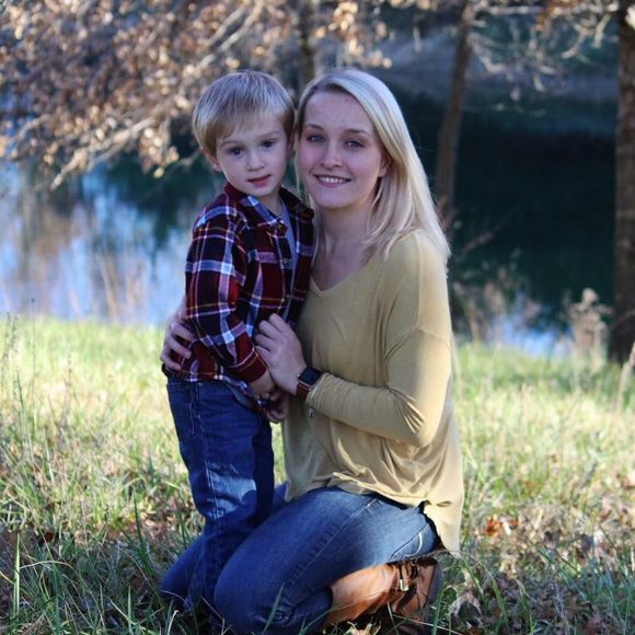 Meet your Posher, Lexie - Picture 1 of 1